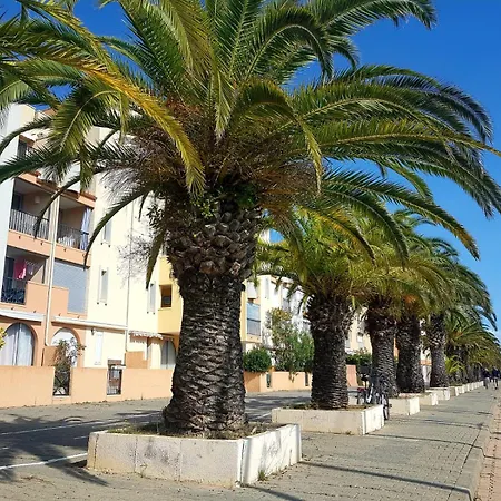 Appartement T2 sur le port avec parking à Gruissan Extérieur photo