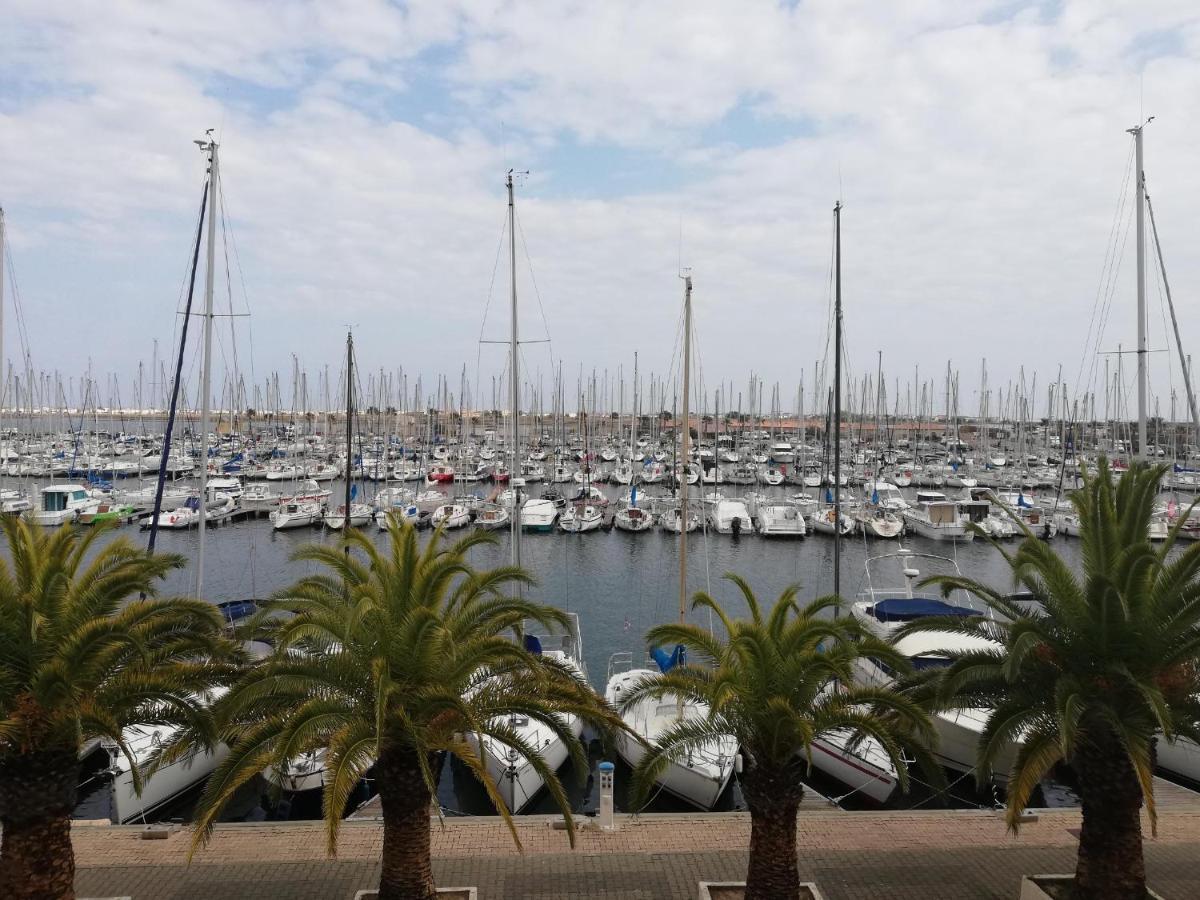 T2 Sur Le Port Avec Parking Appartement *